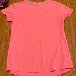 Pinks Nike Dri-Fit